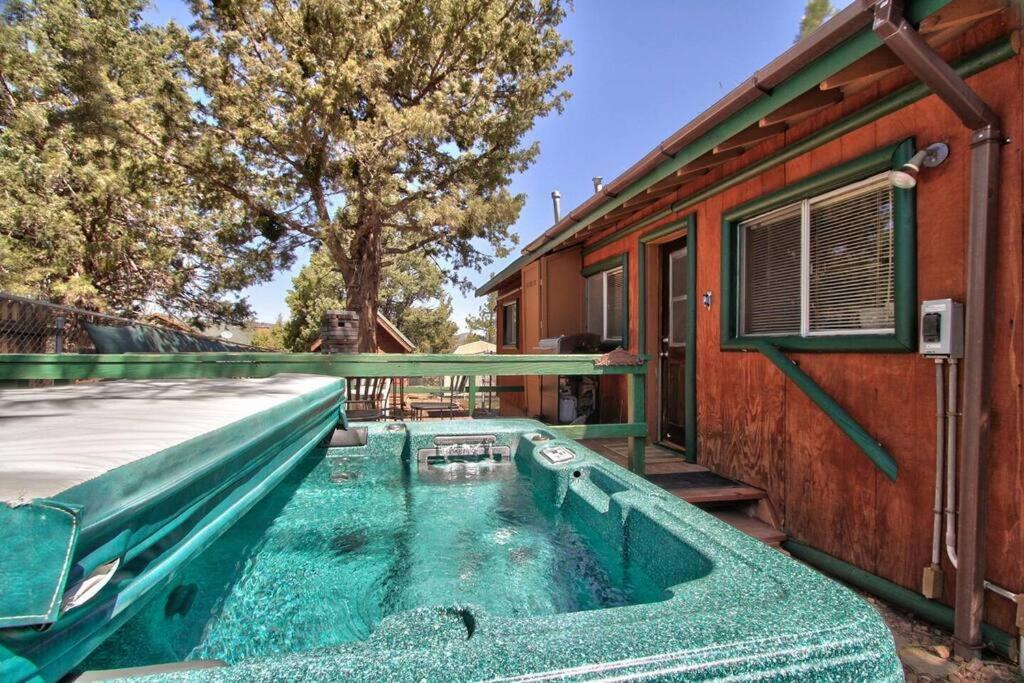 ビッグ・ベアー・レイク Los Osos Cozy Cabin With Private Spa And Bbqヴィラ エクステリア 写真