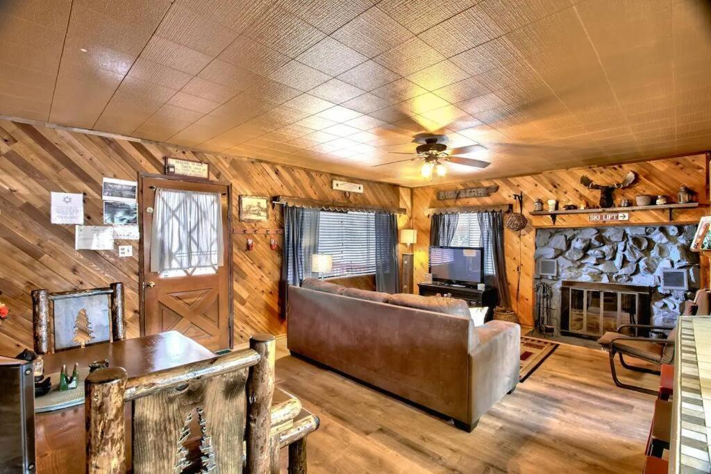 ビッグ・ベアー・レイク Los Osos Cozy Cabin With Private Spa And Bbqヴィラ エクステリア 写真