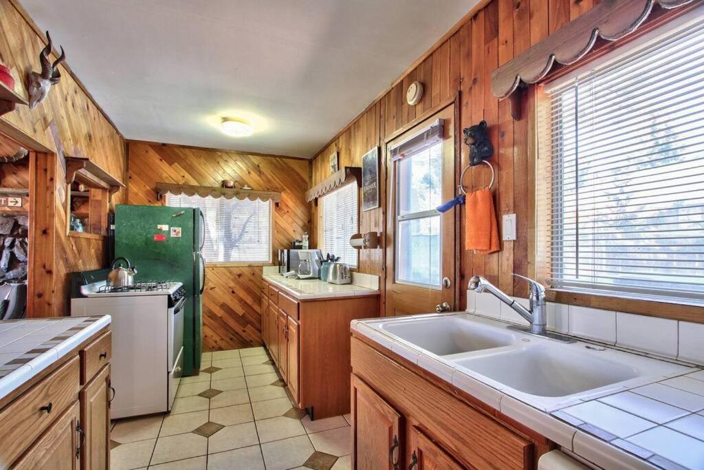 ビッグ・ベアー・レイク Los Osos Cozy Cabin With Private Spa And Bbqヴィラ エクステリア 写真
