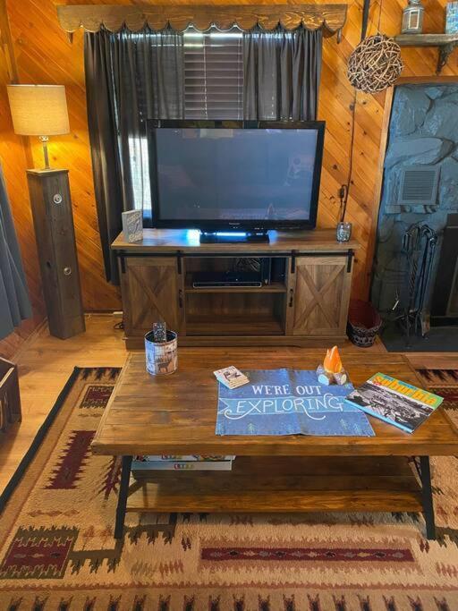 ビッグ・ベアー・レイク Los Osos Cozy Cabin With Private Spa And Bbqヴィラ エクステリア 写真